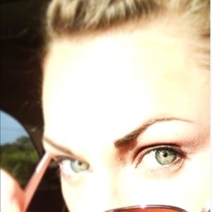 Meet your Posher, Logan